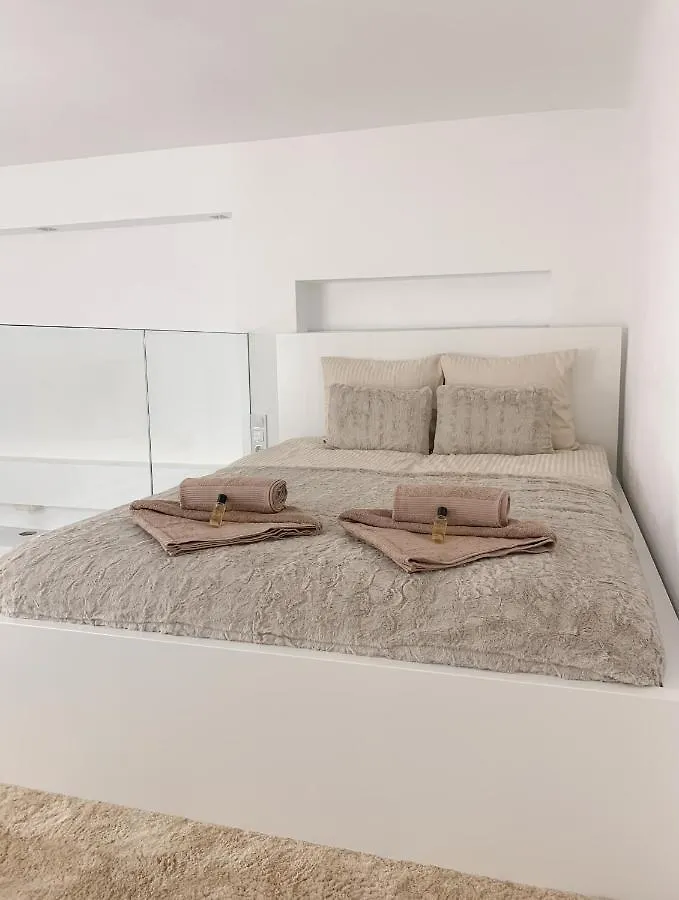 St Stephen Luxury Apartment Budapest