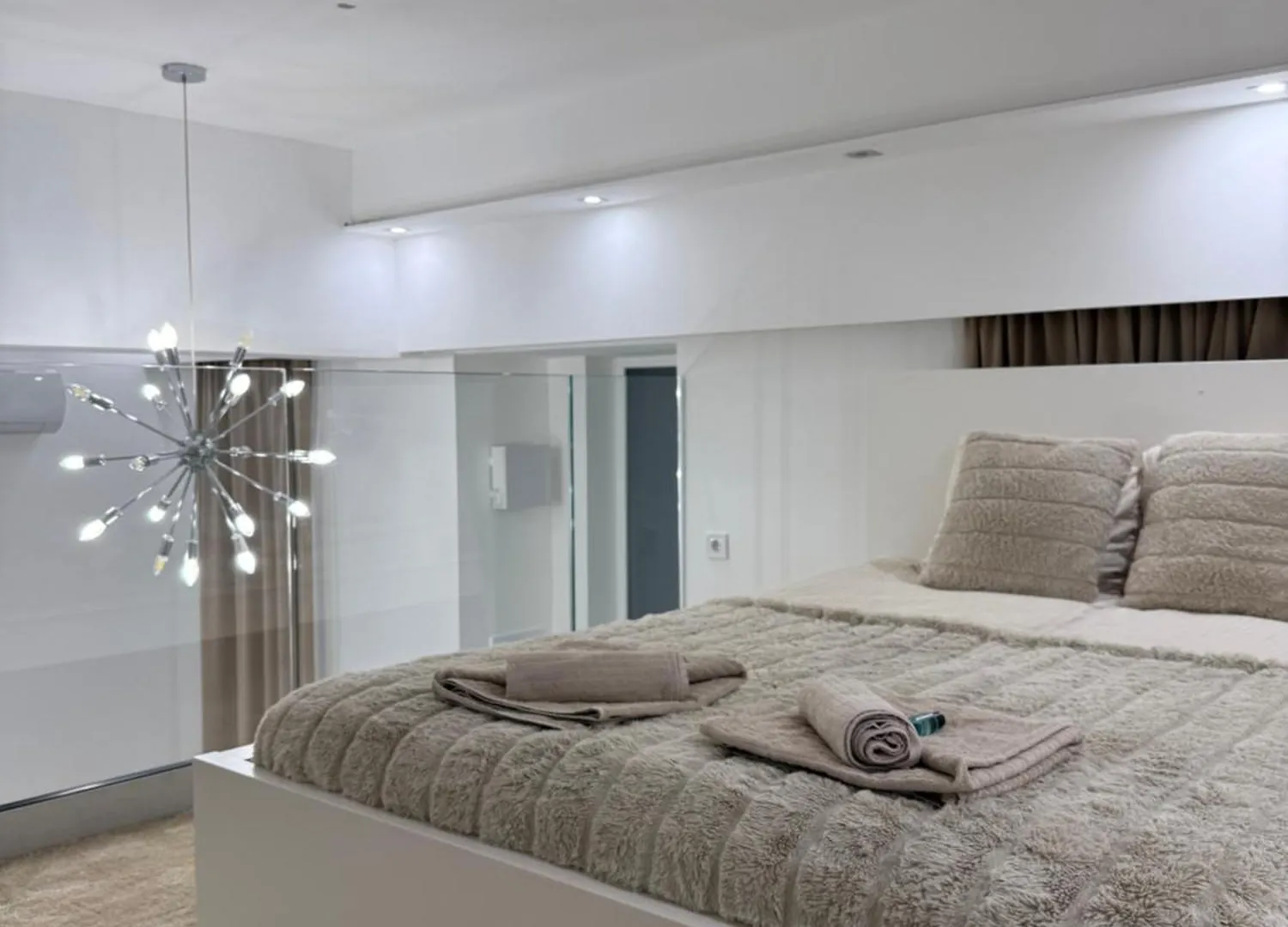 St Stephen Luxury Apartment location